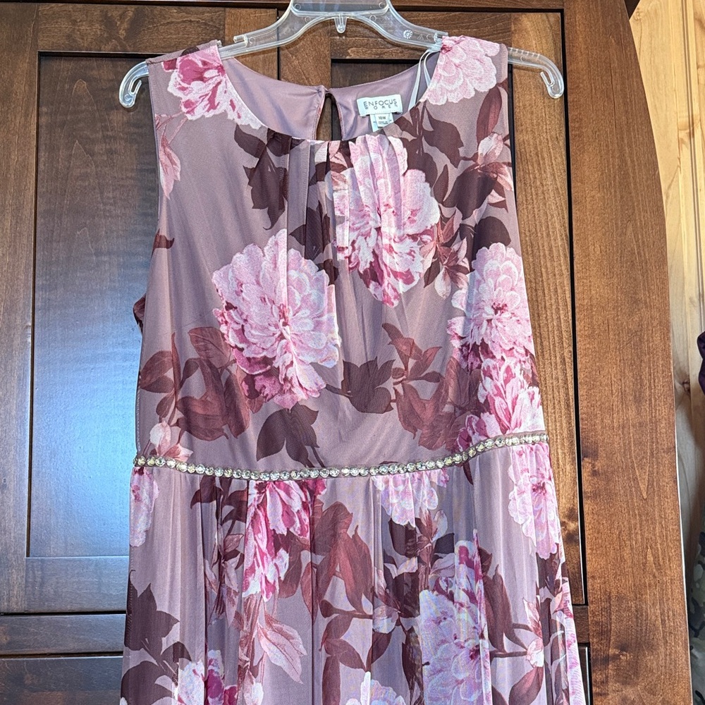 Floral Sleeveless Dress with Pink and Brown Tones